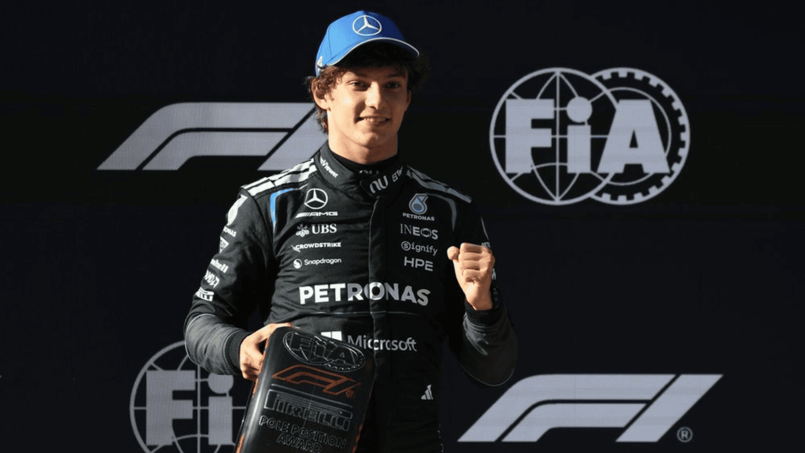 Antonelli hace historia con una pole histórica en China