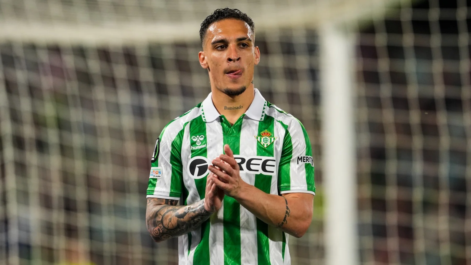 Antony vuelve a entrenar con el Betis y apunta al partido ante el Getafe