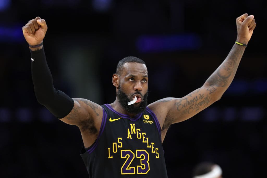 LeBron James, sin oferta de los Lakers a 4 días de quedar libre
