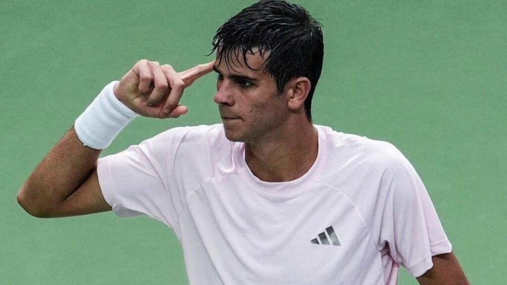 Jódar desafía la lógica en Shanghái: cuarta remontada seguida y  a semis